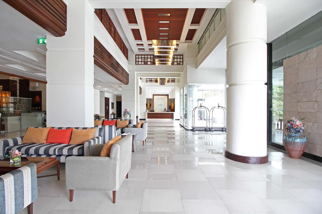 The Imperial Hotel & Convention Centre Korat Nakhonratchasima Exterior foto